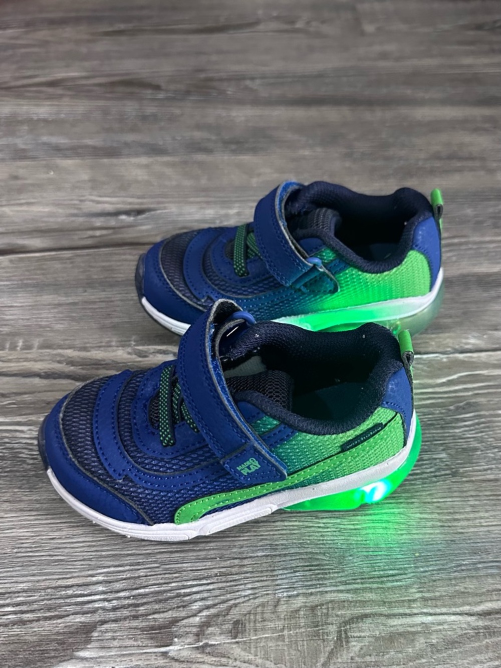Stride rite Light-Up surge bounce sneakers in Blue and Green toddler/ baby